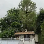 Pensión Le Cabassou Du Medoc Bégadan