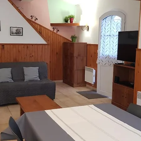 Le Cabassou Du Medoc Guest house