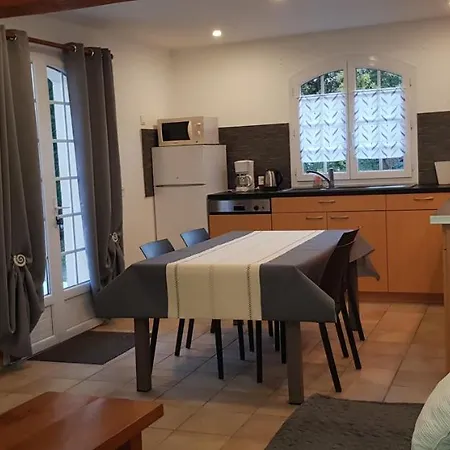 Πανσιόν Le Cabassou Du Medoc