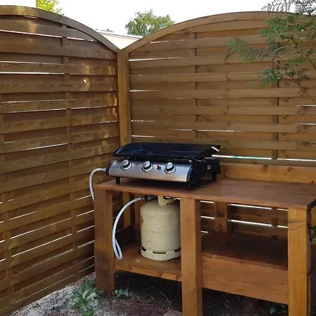 Πανσιόν Le Cabassou Du Medoc 3*