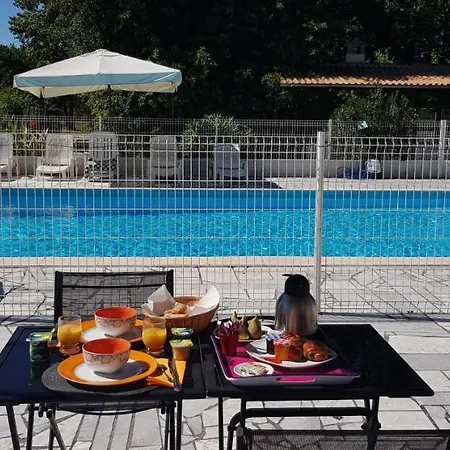 Le Cabassou Du Medoc 3*