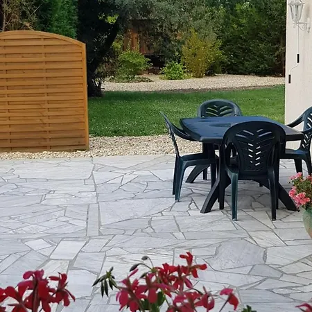 Le Cabassou Du Medoc Guest house *