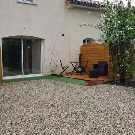 Πανσιόν Le Cabassou Du Medoc Bégadan