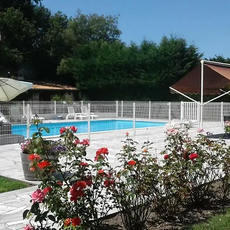 Guest house Le Cabassou Du Medoc Begadan