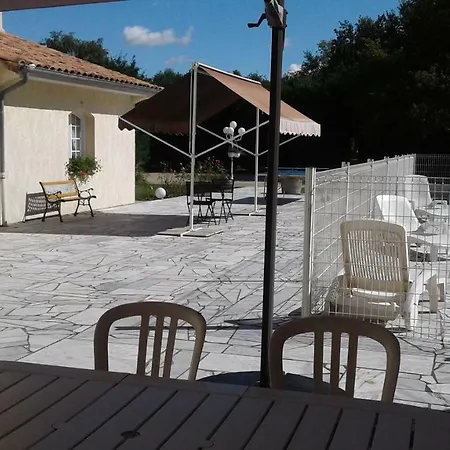 Le Cabassou Du Medoc Guest house *