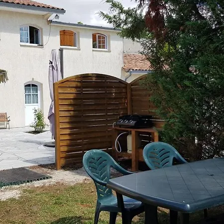 Le Cabassou Du Medoc Πανσιόν